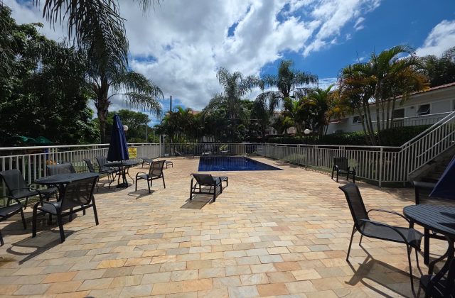 01e588b4-a7a5-49de-aaff-42c330c29a2c