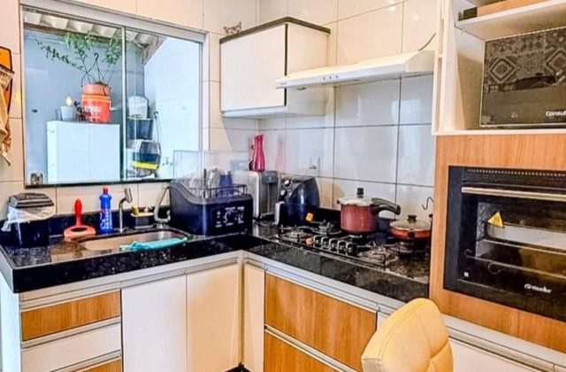 102180d9-c258-41c7-861e-928980fd1711