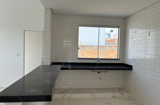 725b79cb-f866-4dd1-83d6-ddd05d16b26e