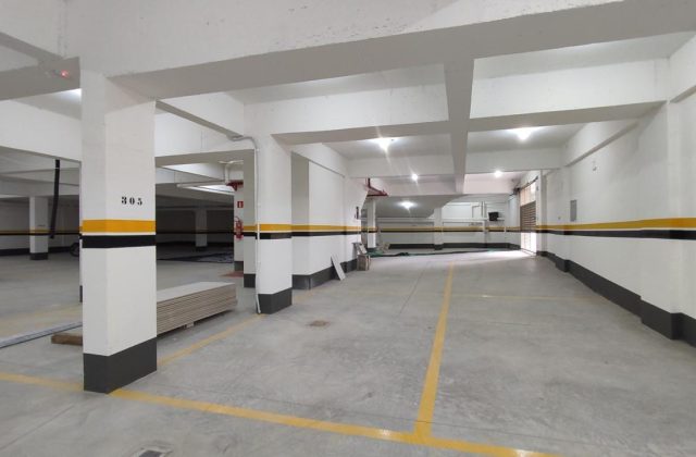 77b89c9d-8644-4e66-939b-e54f59353eb2