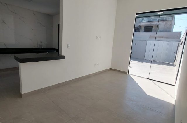 b8ad9a5f-ac3e-474f-b2ab-03df710333f4