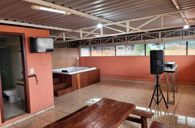 bc93cae4-00a9-4c64-a277-b45bfaf0b40f