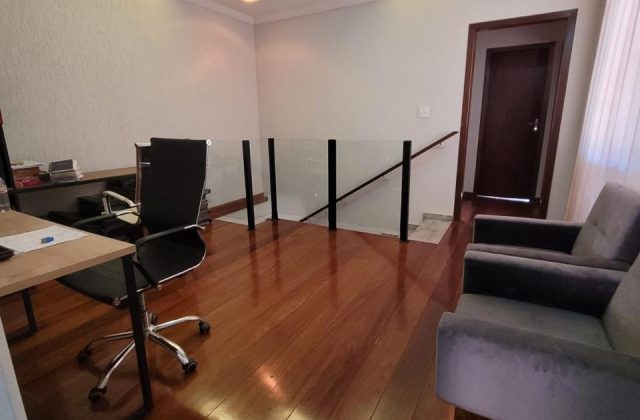 d998d4d9-1326-4a35-8ea2-5fc2bb88699b