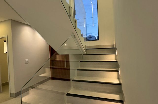 da998507-70a4-490e-bca5-9b1de9de559d