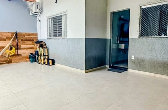 e63cb238-a3cd-4044-8845-acc685006971