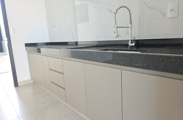 e74e377e-208f-4e36-8a58-e9eb81263f46