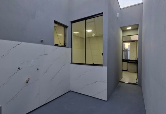 e7ec2def-a0ae-49e4-975b-b979048f6bae