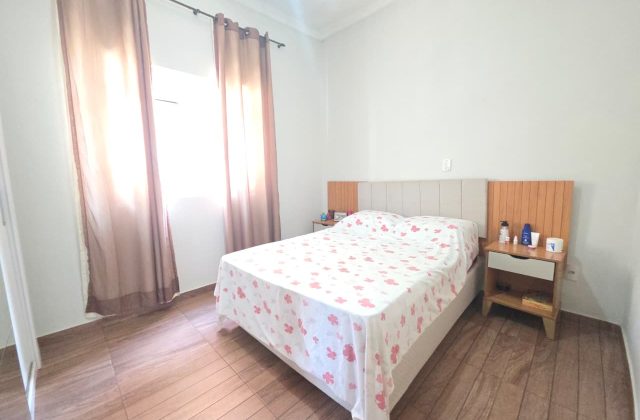 f64e28f5-fb2e-430e-9872-5d011d6bf540