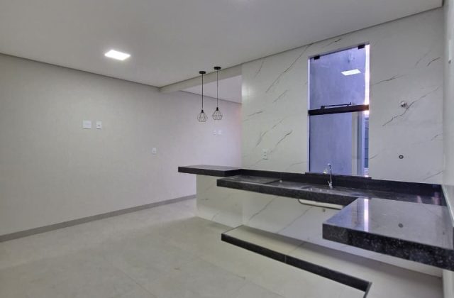 f8d559f0-8420-4a9b-be87-7887f0130d6f