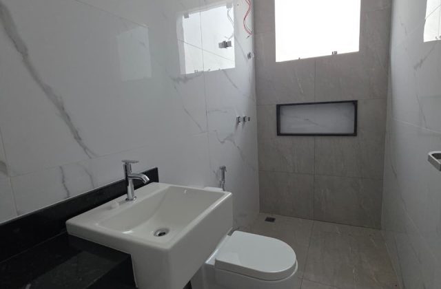 fc6cc5dc-f419-41f2-a037-653dc9af2571