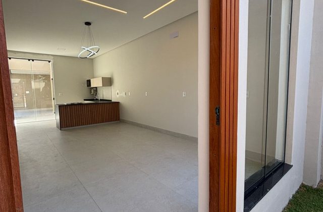 fdcb67e6-b49c-4dfd-98e8-1a25a5777f3a